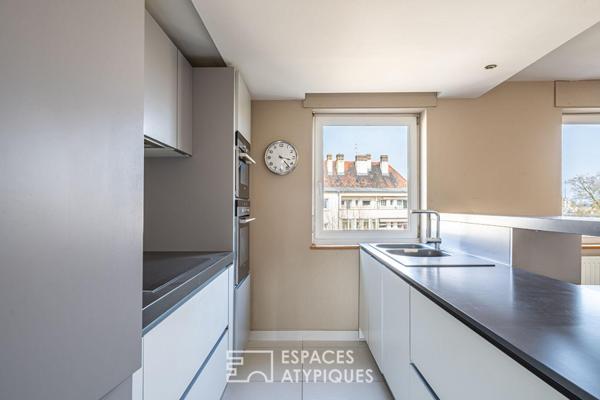 Duplex en dernier étage avec ascenseur secteur Orangerie Vauban