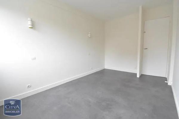 Appartement à louer 4 pièces 65.14m² Le Mans (72000)