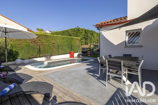 Maison à vendre 5 pièces 156 m² Le Cendre