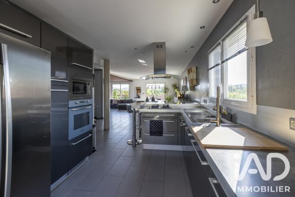 Maison à vendre 5 pièces 156 m² Le Cendre
