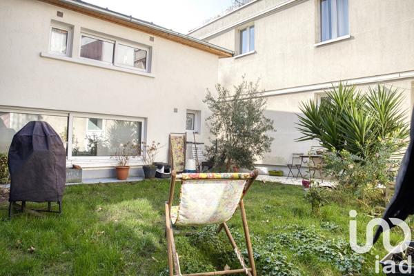 Appartement 3 pièces de 49 m² à Bagnolet (93170)