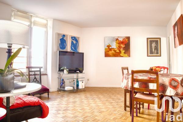 Appartement 3 pièces de 49 m² à Bagnolet (93170)