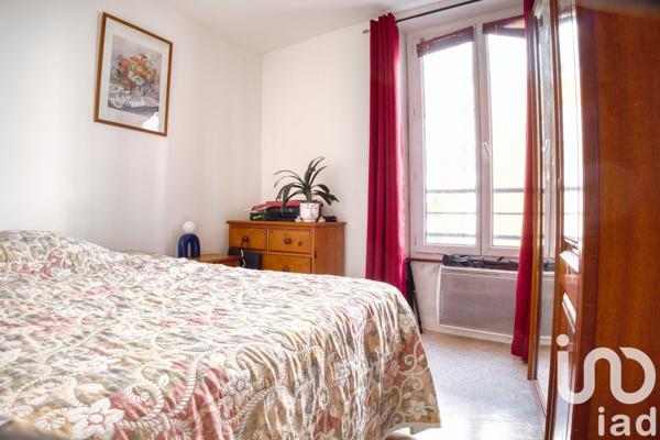 Appartement 3 pièces de 49 m² à Bagnolet (93170)