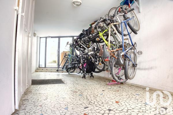 Appartement 3 pièces de 49 m² à Bagnolet (93170)