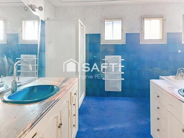 VILLA D'EXCEPTION VUE MER ET PISCINE - 223m2 - VAUX-SUR-MER (17640)