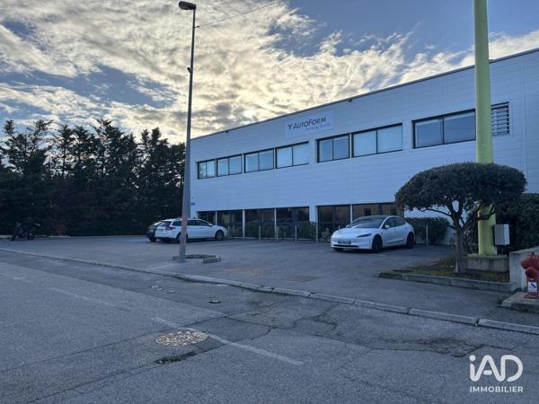 Location local d’activité 380 m² Éguilles