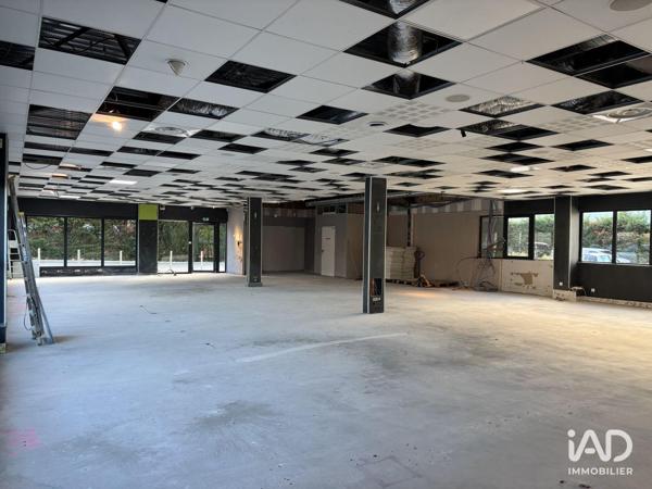 Location local d’activité 380 m² Éguilles