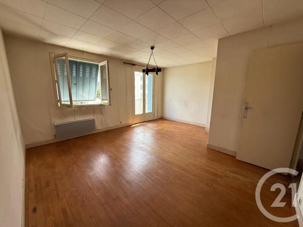 Appartement à vendre  3 pièces - 82,80 m 2   TARBES  - 65