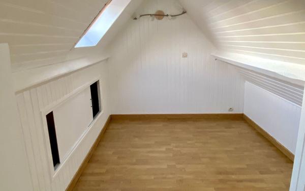 Maison à vendre    6 pièces •  Saint-Vallier