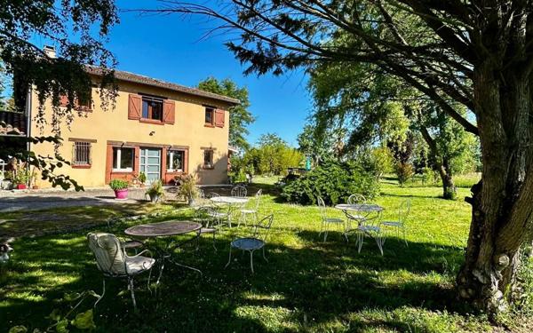 Maison à vendre    5 pièces •  Nègrepelisse