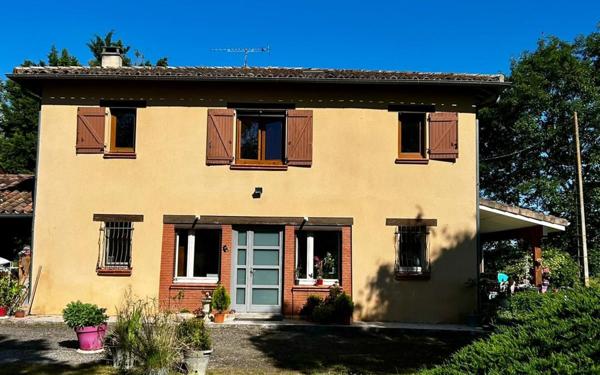 Maison à vendre    5 pièces •  Nègrepelisse