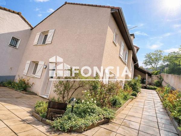 À vendre Maison 4 pièces 109 m² - Saint-étienne 42100