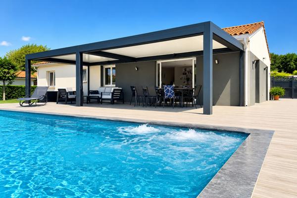 10 MINUTES BESSIERES ? Propriété familiale de standing de 175 m² avec piscine, spa, double habitation et prestations haut de gamme