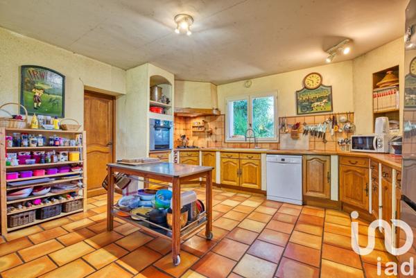 Maison de campagne 7 pièces de 190 m² à Baron (33750)