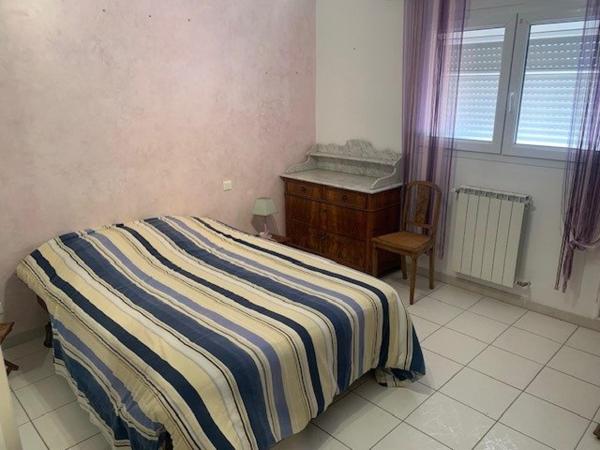 Très jolie maison 4 chambres plus T2 indépendant