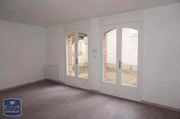 Appartement à louer 1 pièce 43.71m² Laval (53000)
