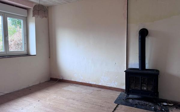 Maison à vendre    4 pièces •  Mellionnec