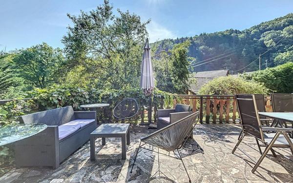 Maison à vendre    6 pièces • 151 m2 Pers-Jussy