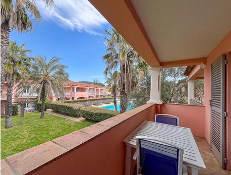 APPARTEMENT DERNIER ETAGE Grimaud (83310)