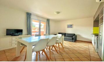 APPARTEMENT DERNIER ETAGE Grimaud (83310)