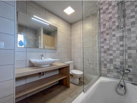 APPARTEMENT DERNIER ETAGE Grimaud (83310)