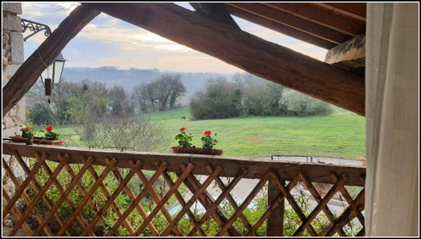 Hameau de charme au bout du chemin...La ROMIEU 32480