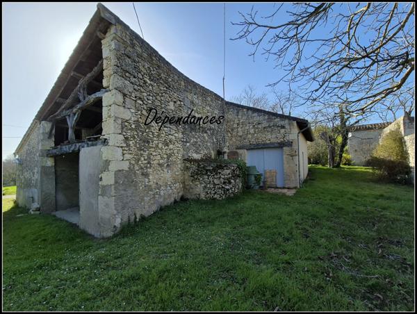 Hameau de charme au bout du chemin...La ROMIEU 32480