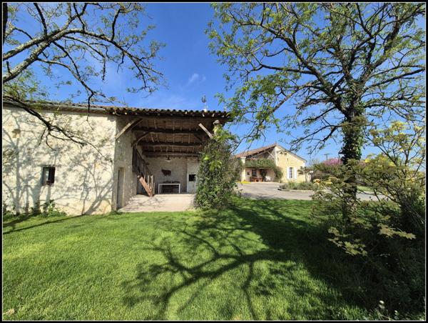 Hameau de charme au bout du chemin...La ROMIEU 32480