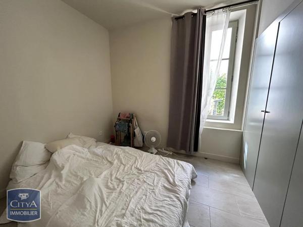Appartement à louer 2 pièces 43.9m² Nîmes (30000)