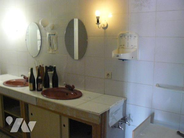 ENSEMBLE IMMOBILIER à Vendre à Rambervillers (88700) en Vosges (88)

Ensemble immobilier situ...