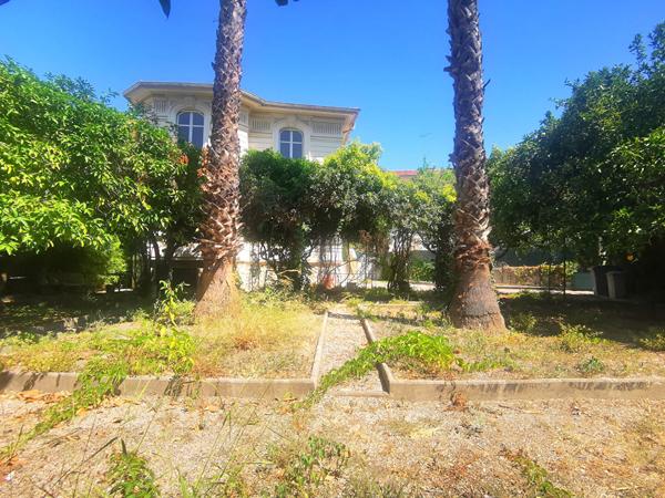 SAINT MAURICE : SUPERBE VILLA BELLE EPOQUE