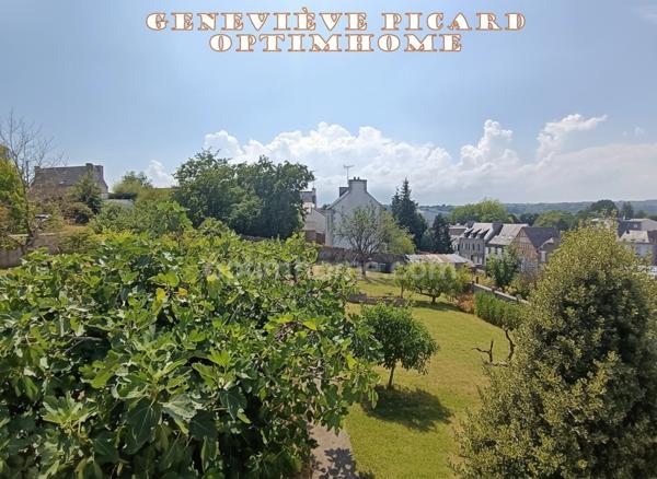 Centre-ville de Pontivy – Maison de 4 pièces avec sous-sol sur 1 500 m² de jardin paysagé en zone UB : un potentiel rare qui fait la différence !