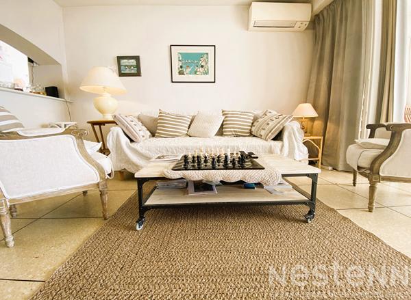 À VENDRE  LE LAVANDOU, QUARTIER DE LA FOSSETTE