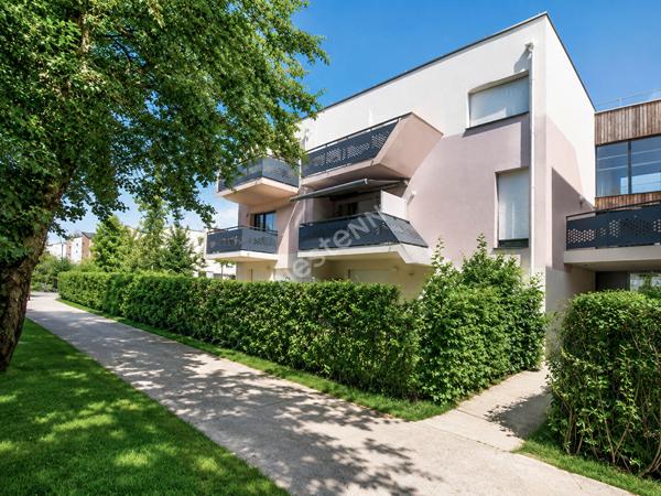 À vendre / Appartement T3 récent de 63 m² avec balcon plein sud et parking / Vern-sur-Seiche