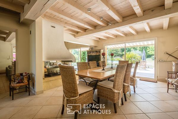 Maison de maître dans son écrin de verdure