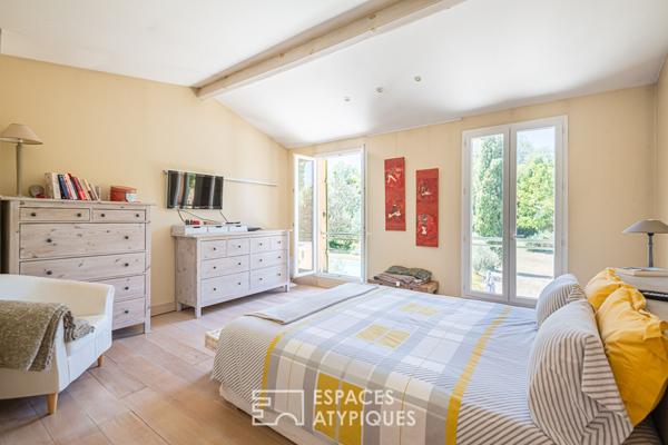 Maison de maître dans son écrin de verdure