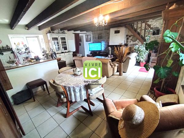 Maison à rénover, fort potentiel en plein centre de Châteauneuf-sur-Sarthe