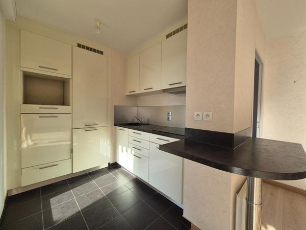 Appartement T3 Nantes, rue de Crucy avec terrasse et garage