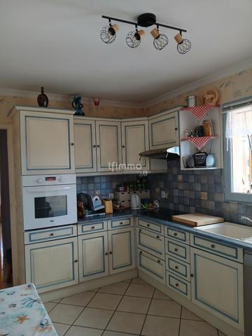 Villa T5 de plain pied avec terrain de 1379 M2