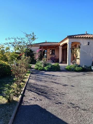 Villa T5 de plain pied avec terrain de 1379 M2