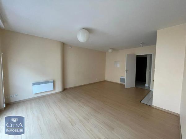 Appartement à louer 1 pièce 32.9m² Le Mans (72000)