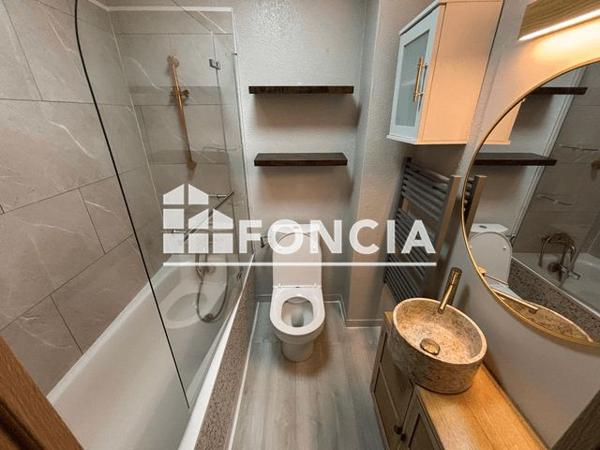 Location Appartement 2 pièces 37.3 m² - 2 RUE A LA FARINE Saint-germain-en-laye 78100