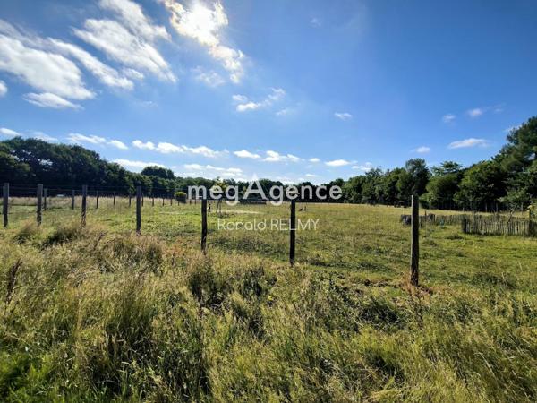 Terrain à AIZENAY, 85190 - 543m²