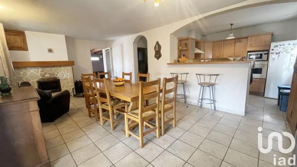 Maison traditionnelle 5 pièces de 130 m² à Port-de-Bouc (13110)