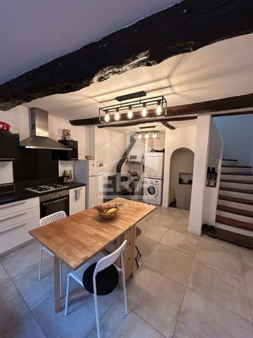 A VENDRE 83170 TOURVES MAISON DE VILLAGE T3/4 DE 130 M2 CAVE