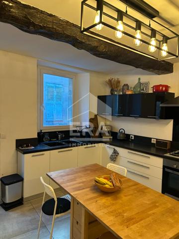 A VENDRE 83170 TOURVES MAISON DE VILLAGE T3/4 DE 130 M2 CAVE