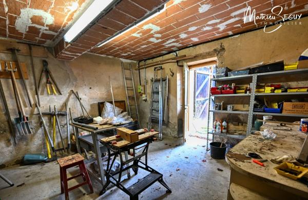 MAISON traditionnelle de charme en pierres à SAINT-MARTIN-EN-HAUT