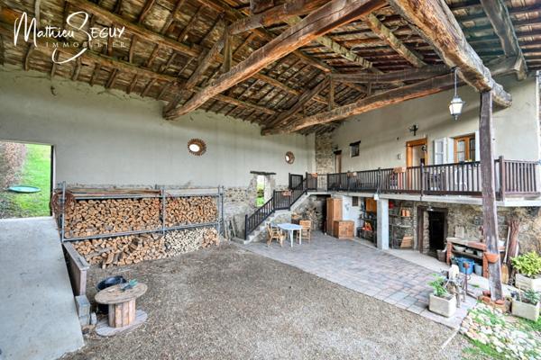 MAISON traditionnelle de charme en pierres à SAINT-MARTIN-EN-HAUT
