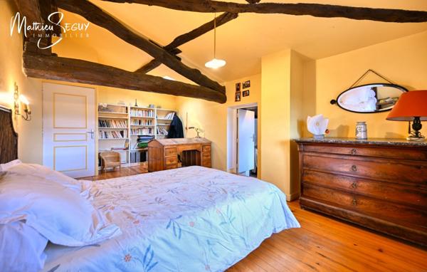 MAISON traditionnelle de charme en pierres à SAINT-MARTIN-EN-HAUT