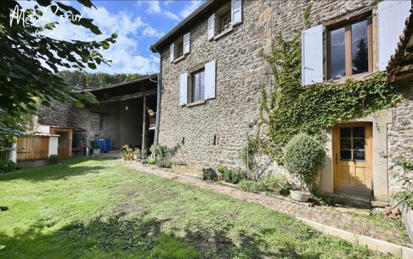 MAISON traditionnelle de charme en pierres à SAINT-MARTIN-EN-HAUT